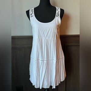 American Eagle Outfitters White Lace sleeveless dress small Euc